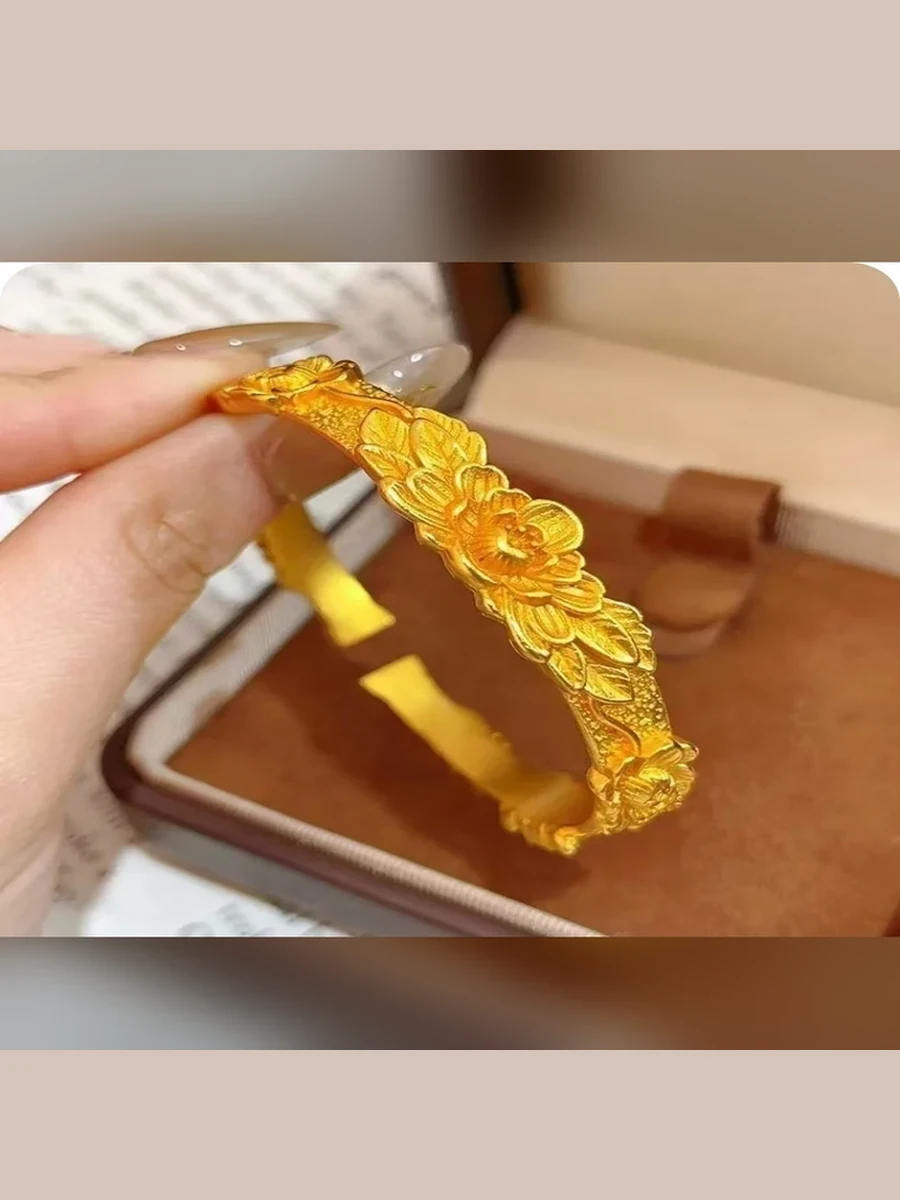 Gold Bracelet Style 072