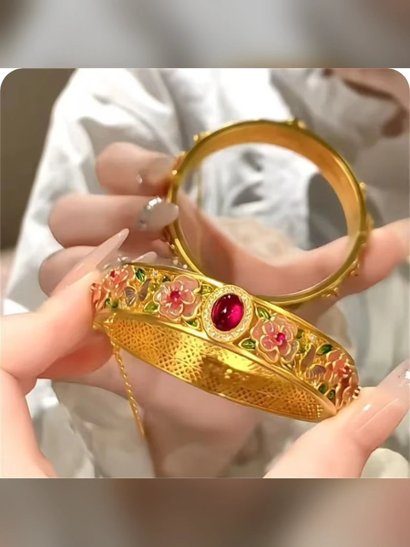 Gold Bracelet Style 096