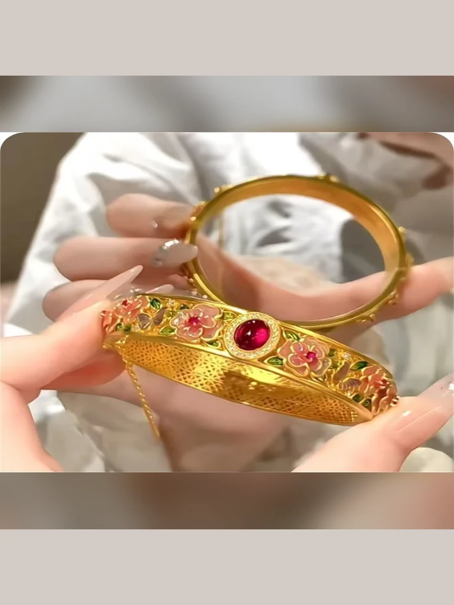Gold Bracelet Style 096