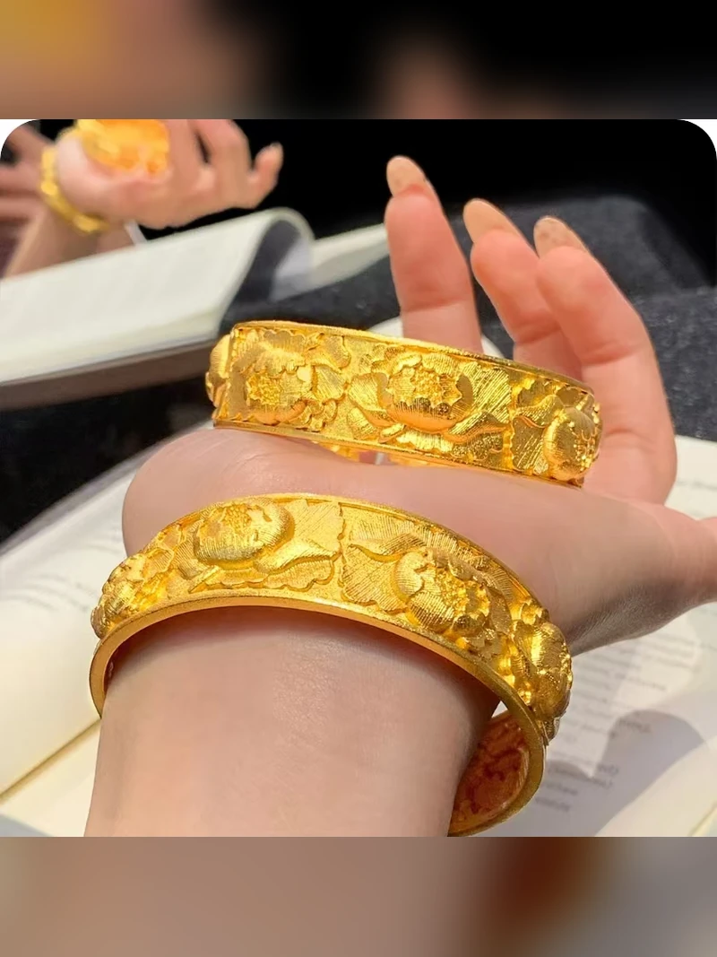 Gold Bracelet Style 109