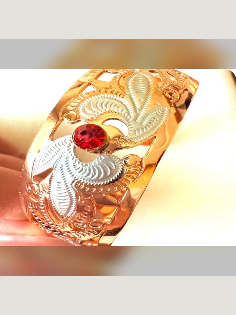 Gold Bracelet Style 118