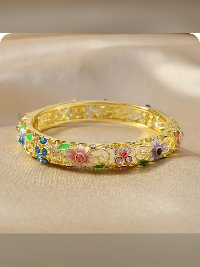 Gold Bracelet Style 123