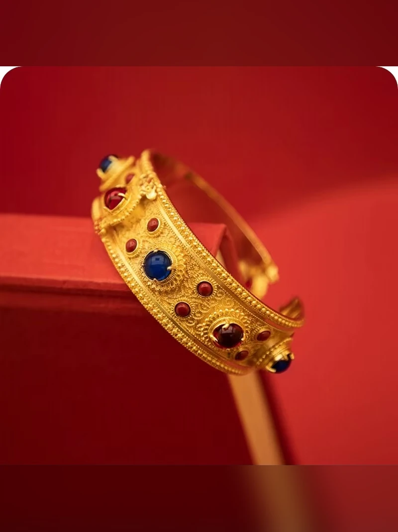 Gold Bracelet Style 126