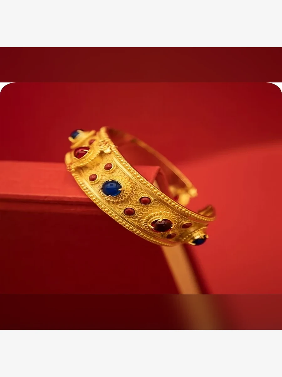 Gold Bracelet Style 126