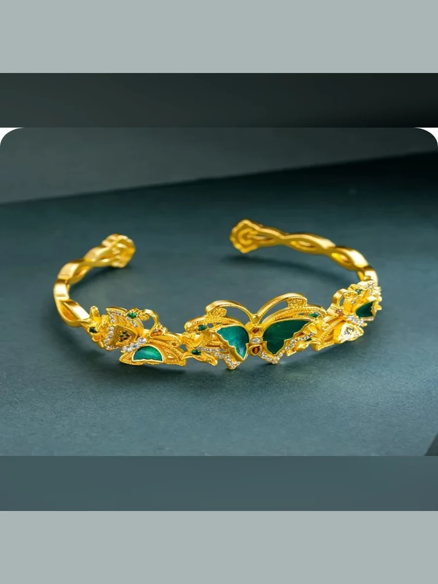 Gold Bracelet Style 133
