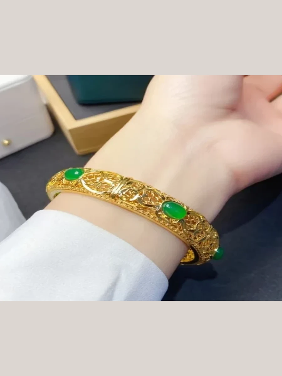 Gold Bracelet Style 185
