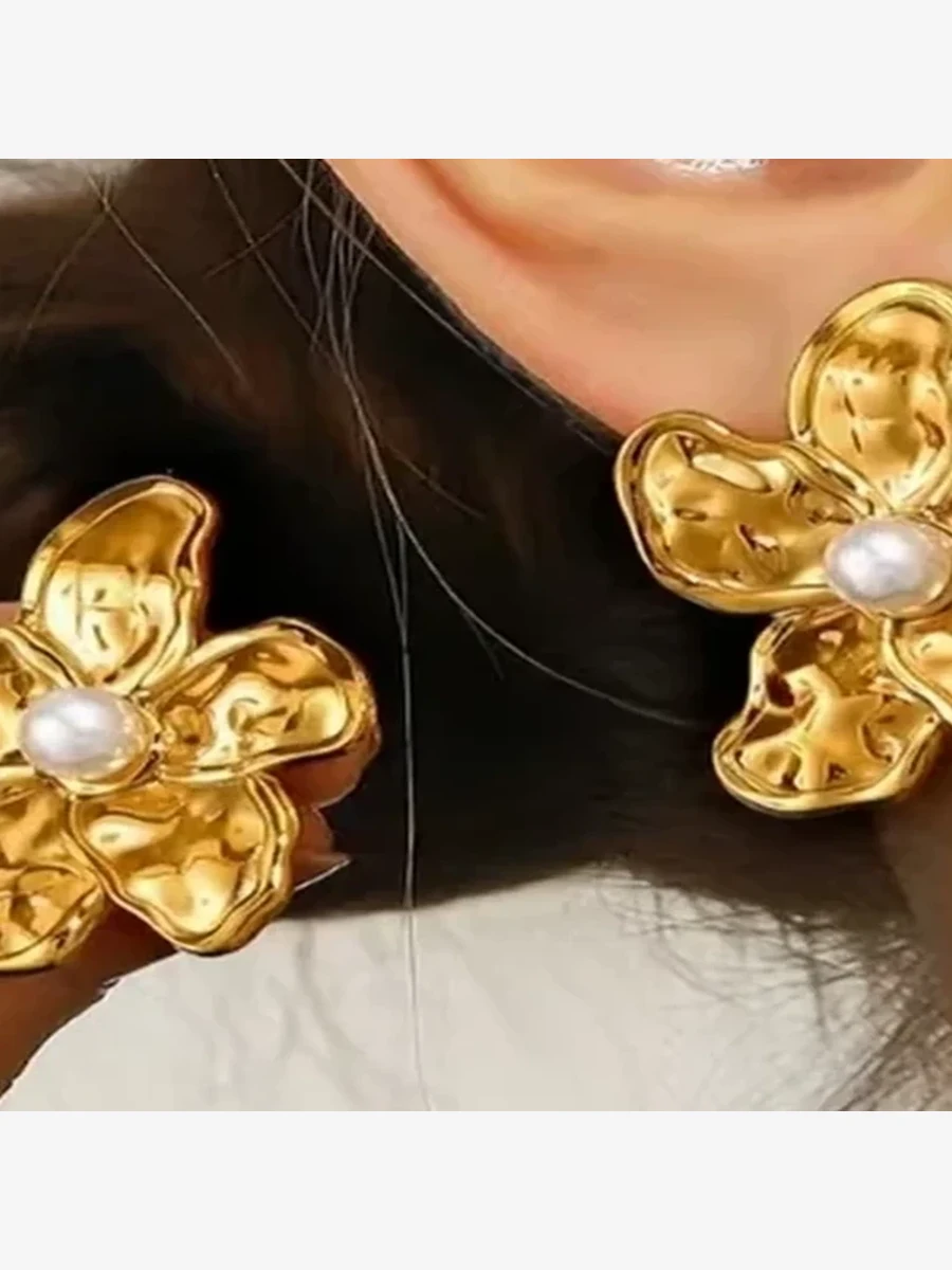 Gold Flower Crystal Stud Earrings
