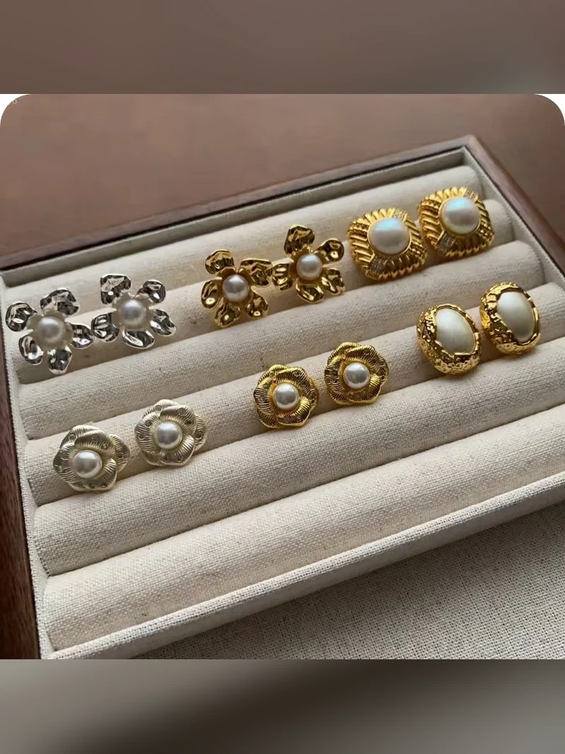Mixed Pearl Stud Earring Tray