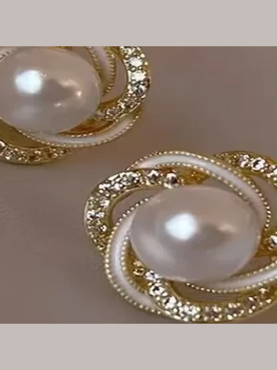 Pearl Spiral Stud Earrings