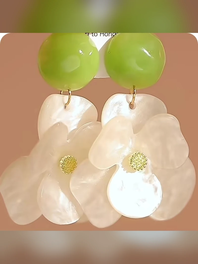 White Shell Flower Earrings