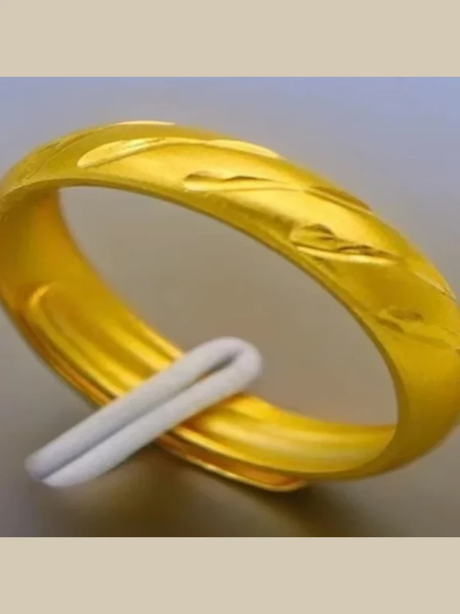 Leaf Pattern Gold Band Ring