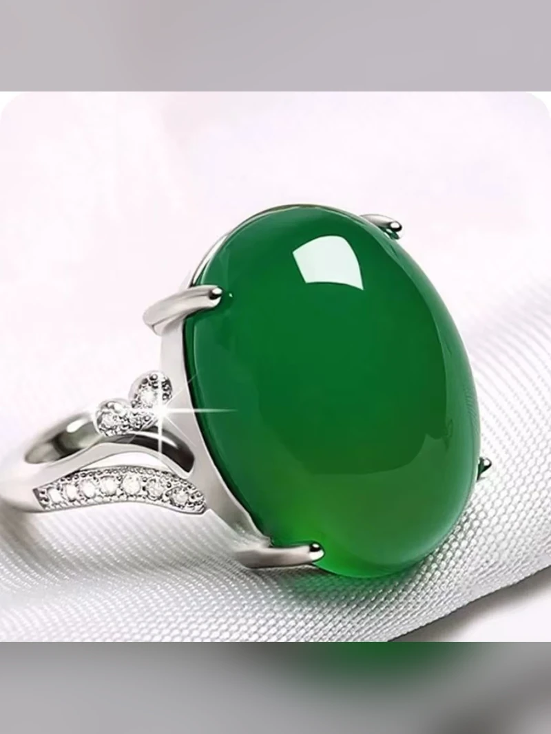Green Oval Stone Ring
