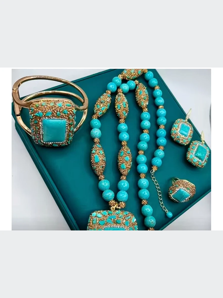Gold Jewelry Set Style 012